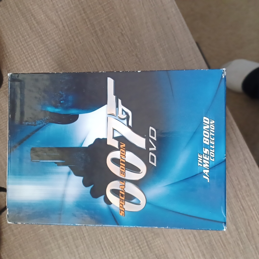 The james bond collection box set